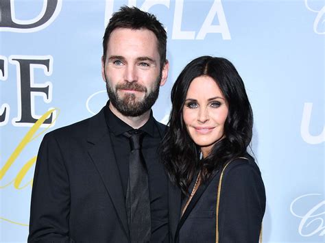 is courteney cox still married.